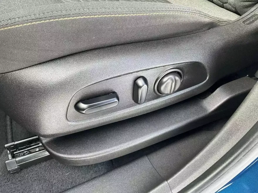 2021 Chevrolet Equinox LT photo 1