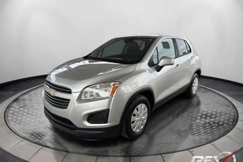 2016 Chevrolet Trax LS photo 1