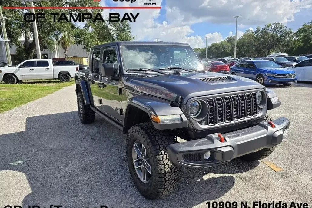 2025 Jeep Gladiator Mojave photo 1