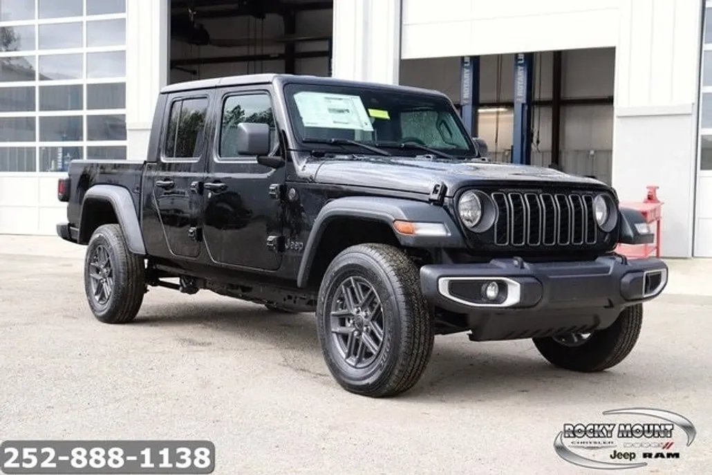2025 Jeep Gladiator Sport S photo 1