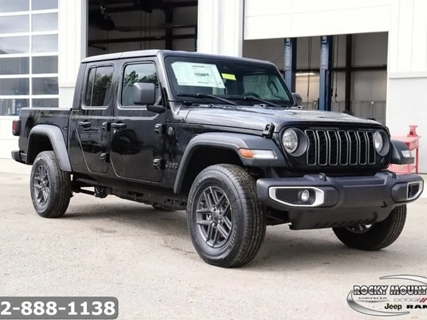 2025 Jeep Gladiator Sport S photo 1
