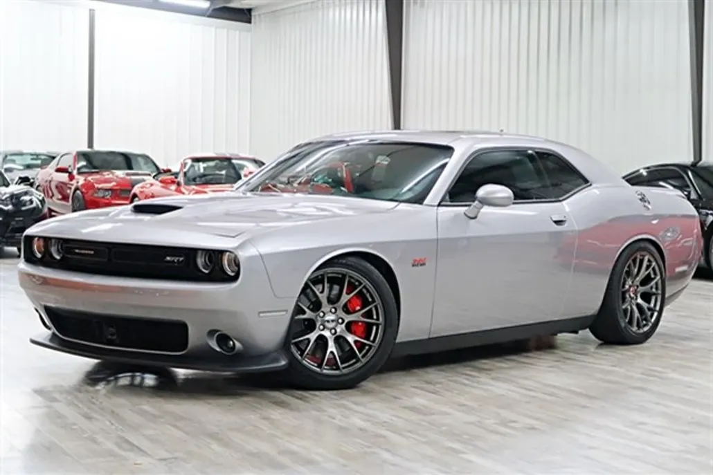 2015 Dodge Challenger SRT8 392 photo 1