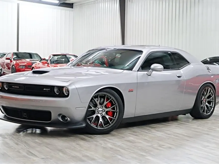 2015 Dodge Challenger SRT8 392 photo 1