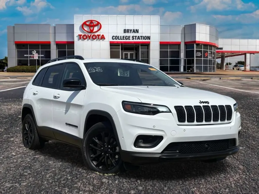 2023 Jeep Cherokee Altitude Lux photo 1