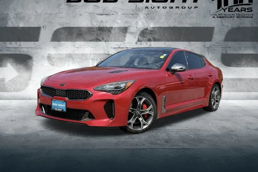 2018 Kia Stinger GT2 photo 1