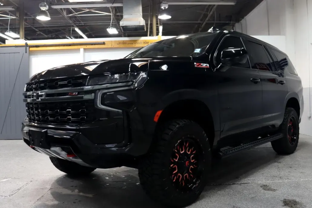 2021 Chevrolet Tahoe Z71 photo 1