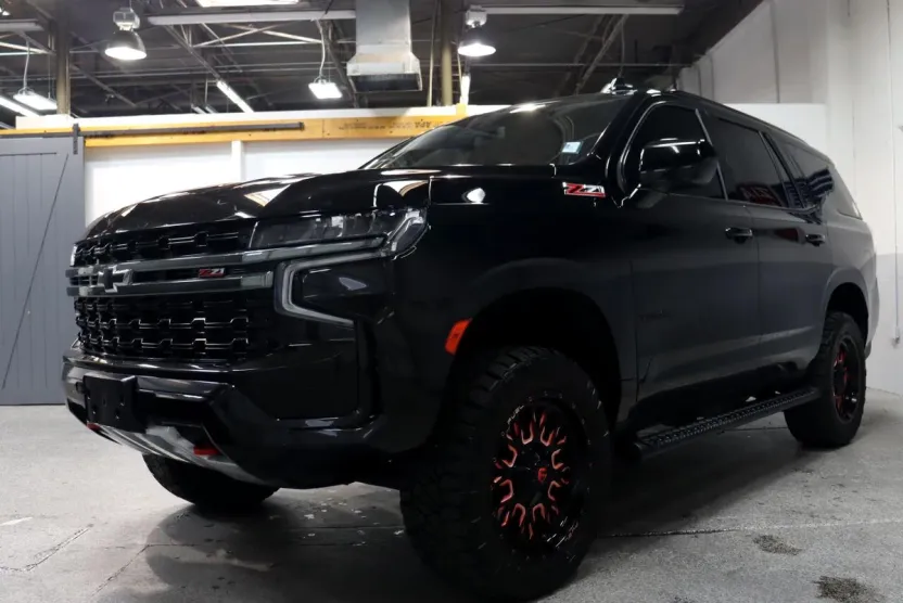 2021 Chevrolet Tahoe Z71 photo 1