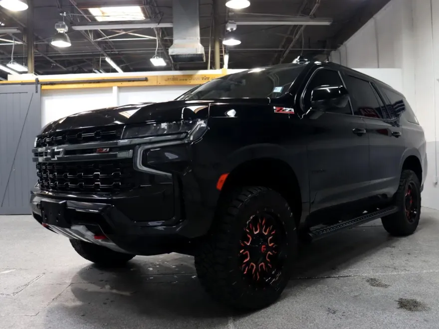 2021 Chevrolet Tahoe Z71 photo 1