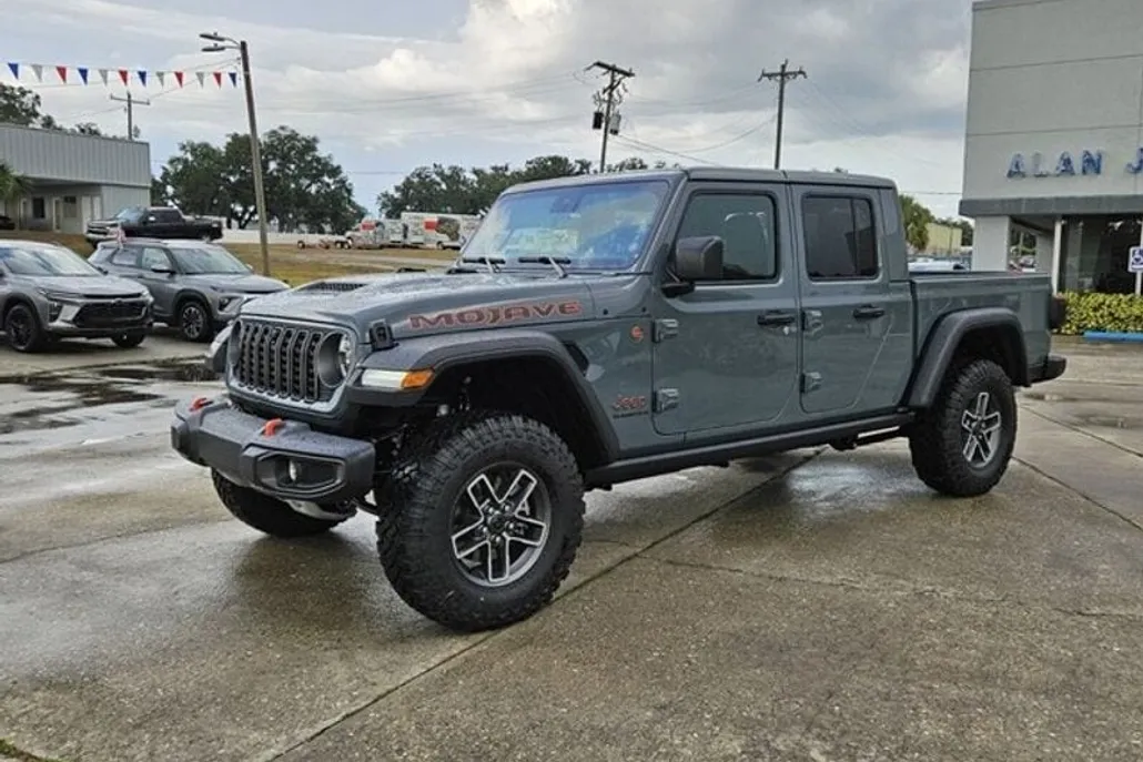 2025 Jeep Gladiator Mojave photo 1