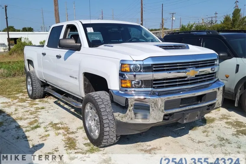 2018 Chevrolet Silverado 2500HD Work Truck photo 1