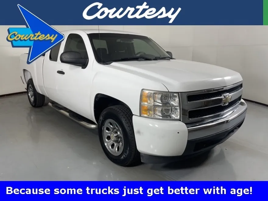 2008 Chevrolet Silverado 1500 LT photo 1