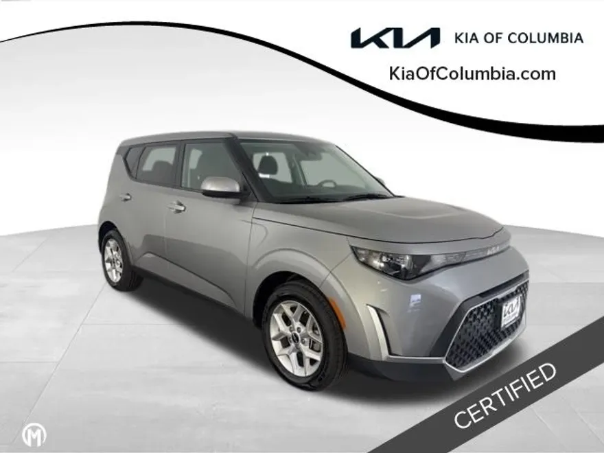2023 Kia Soul LX photo 1