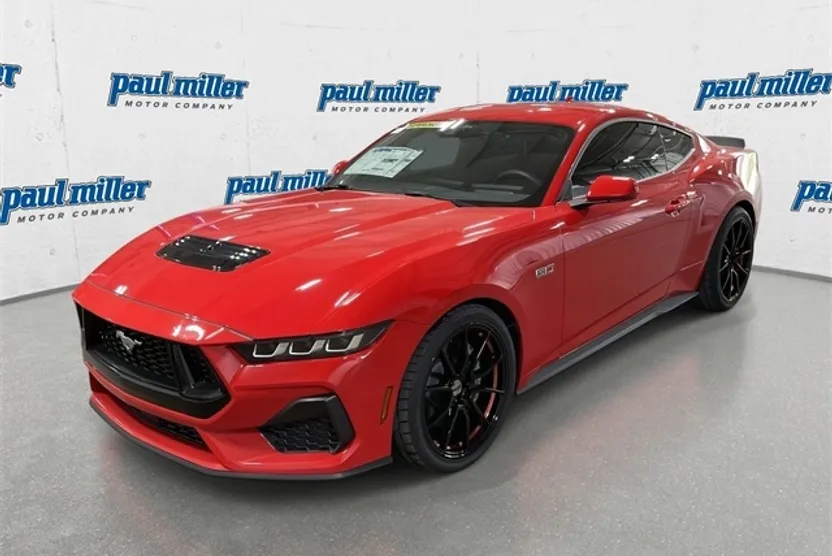 2024 Ford Mustang GT photo 1