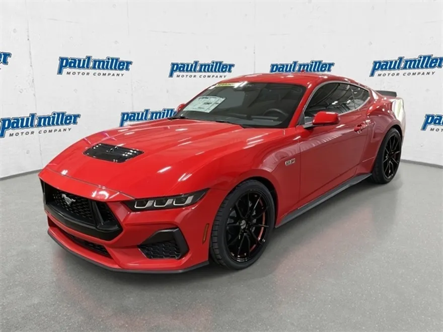 2024 Ford Mustang GT photo 1