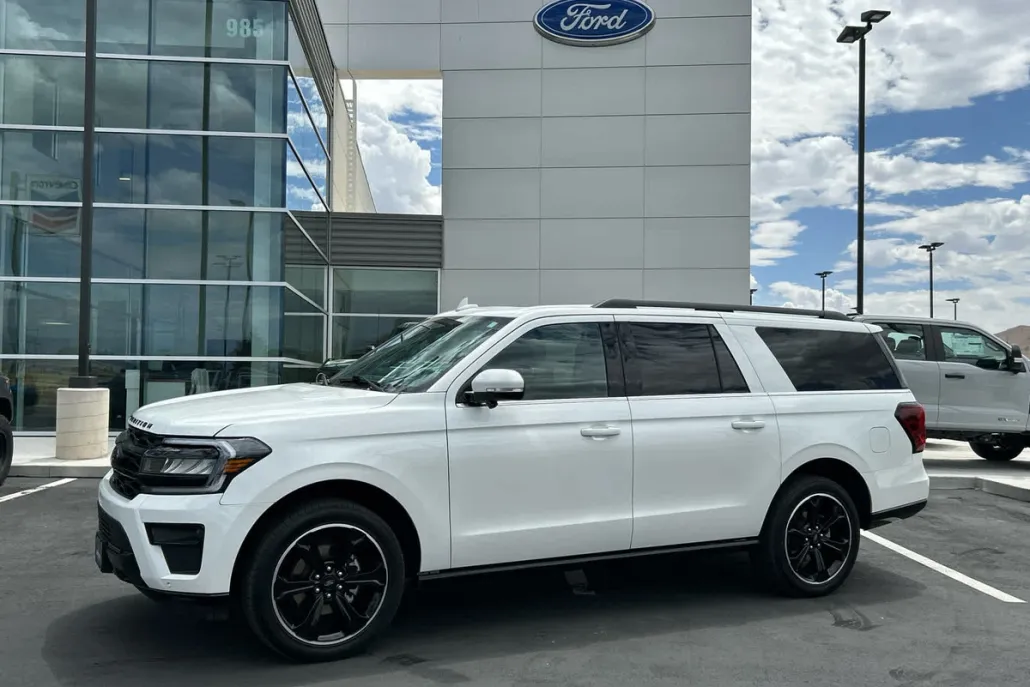 2024 Ford Expedition MAX Limited photo 1