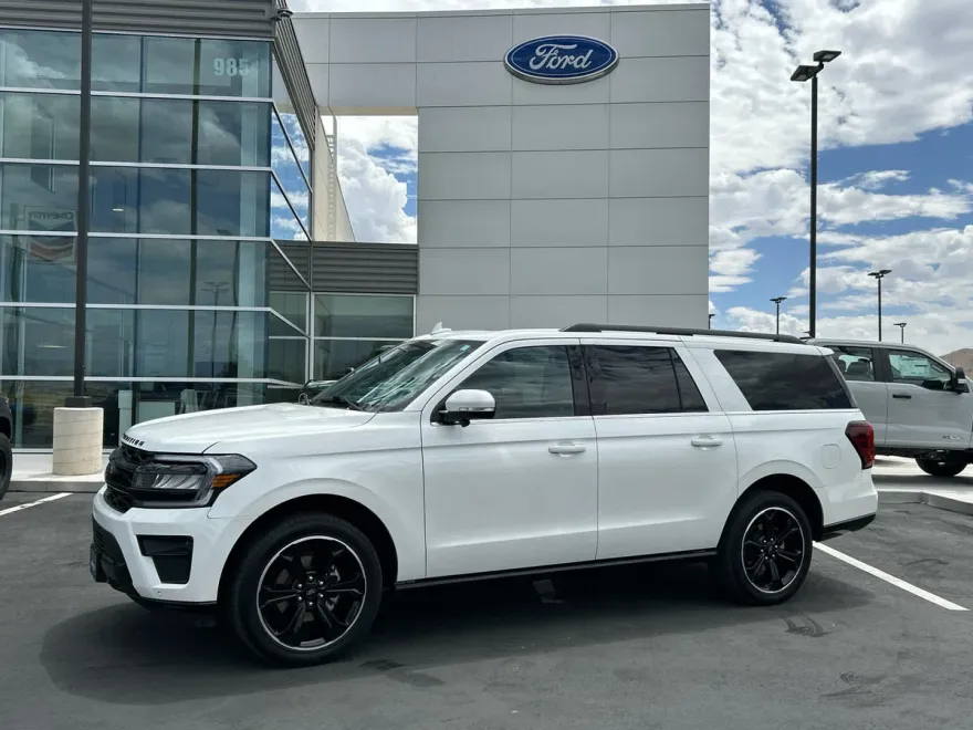2024 Ford Expedition MAX Limited photo 1