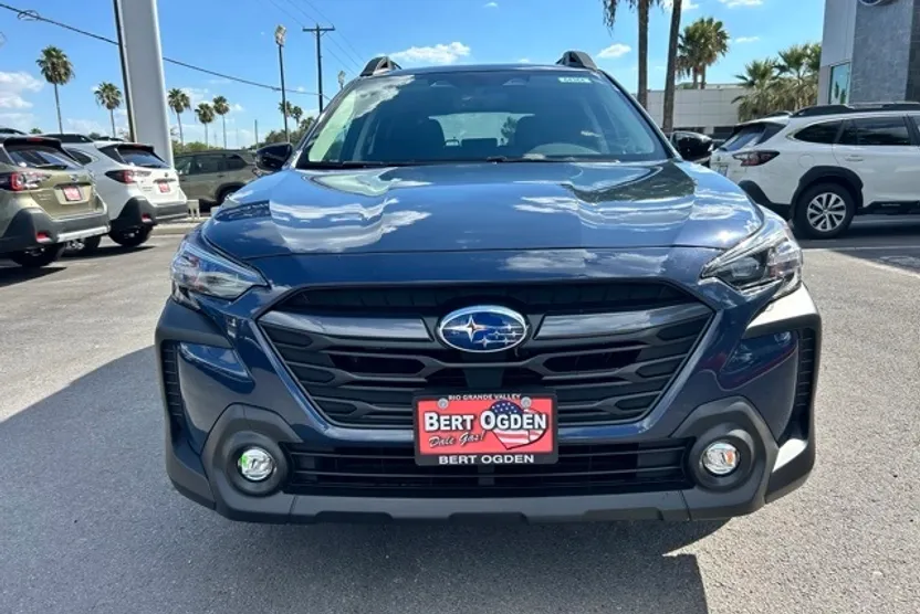 2025 Subaru Outback Premium photo 1