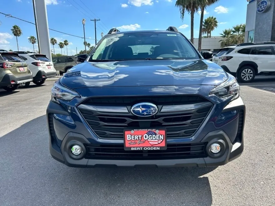 2025 Subaru Outback Premium photo 1