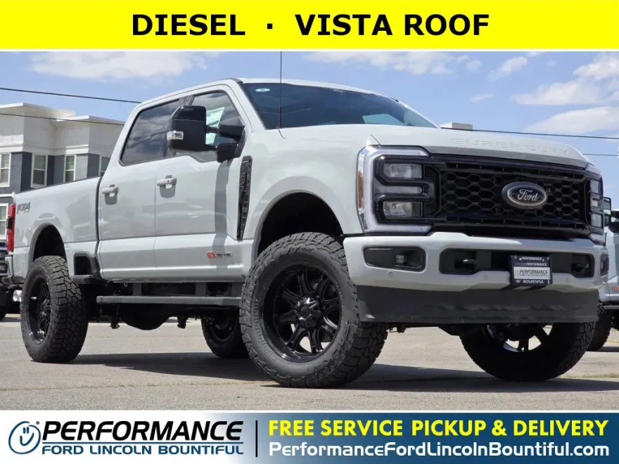 2025 Ford F-350 Lariat photo 1
