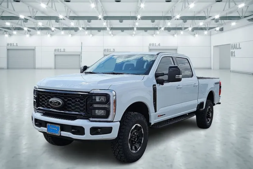 2025 Ford F-350 Lariat photo 1