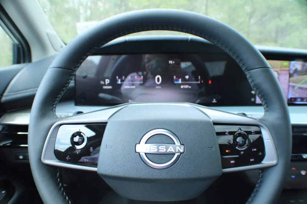 2025 Nissan Murano SL photo 1