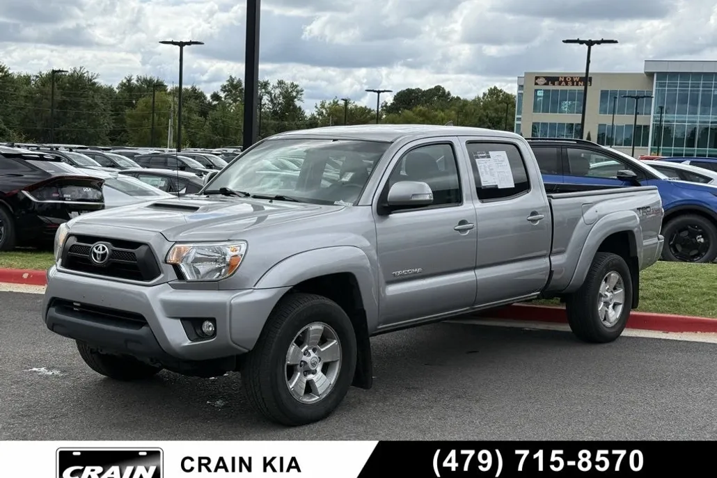 2015 Toyota Tacoma Base V6 4x4 TRD photo 1