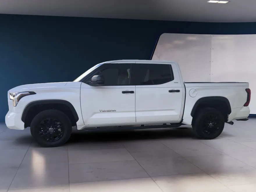 2024 Toyota Tundra SR5 CrewMax photo 1