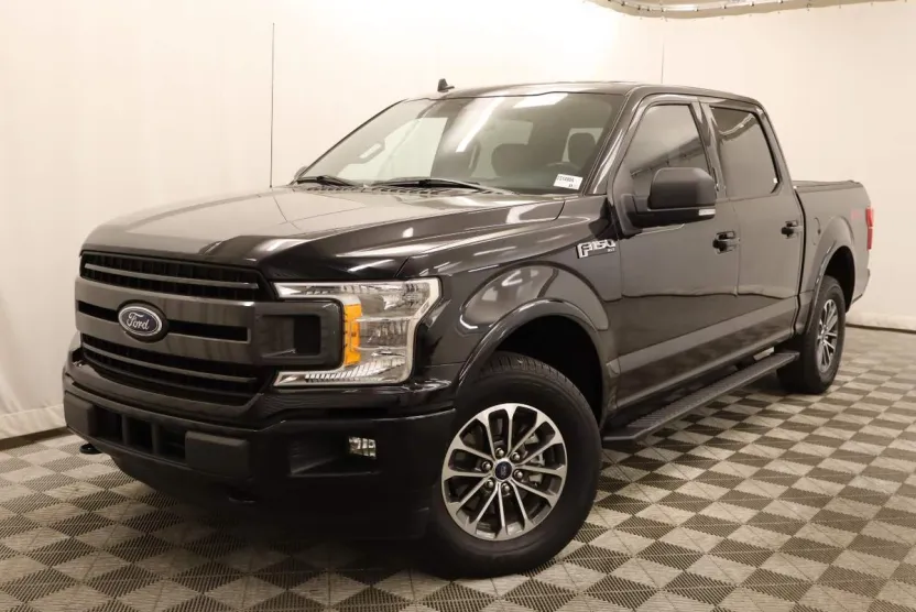 2020 Ford F-150 XLT photo 1