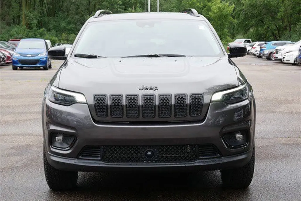 2022 Jeep Cherokee X photo 1