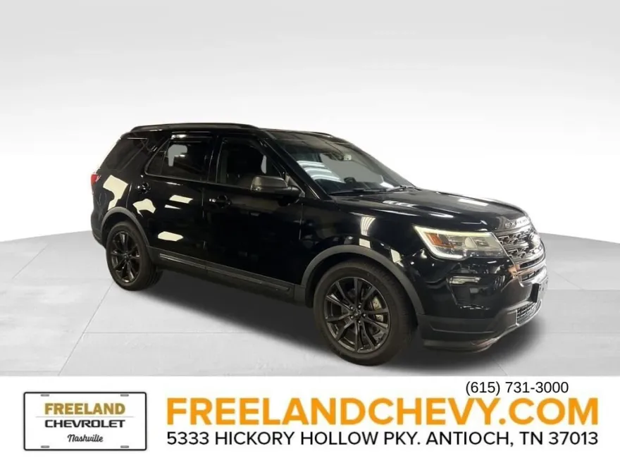 2018 Ford Explorer XLT photo 1