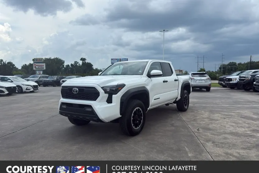 2024 Toyota Tacoma TRD photo 1