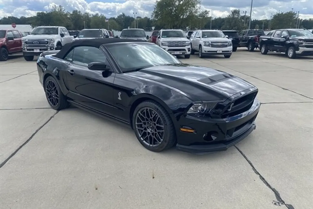 2013 Ford Mustang Shelby GT500 Convertible photo 1