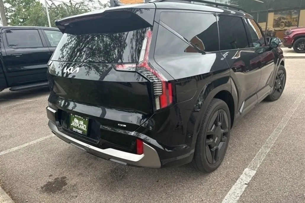 2024 Kia EV9 GT-Line photo 1
