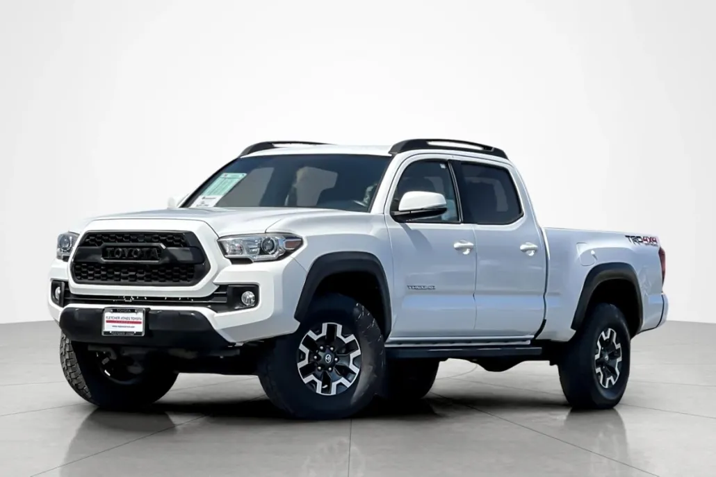 2017 Toyota Tacoma TRD SR5 photo 1