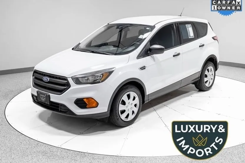 2018 Ford Escape S photo 1