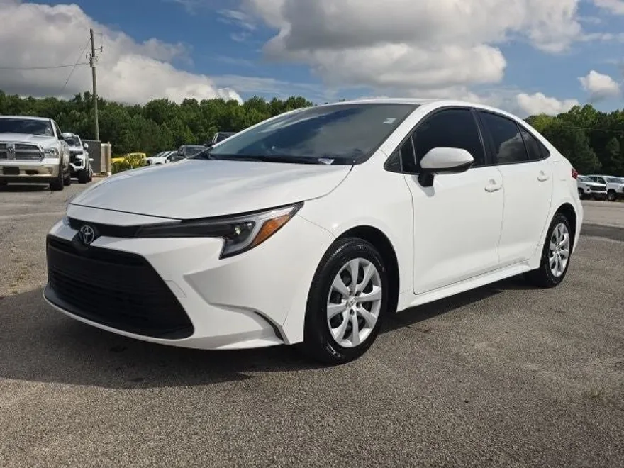 2023 Toyota Corolla Hybrid Base photo 1