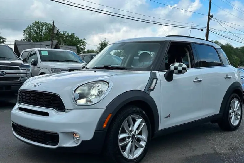 2012 Mini Countryman S ALL4 photo 1