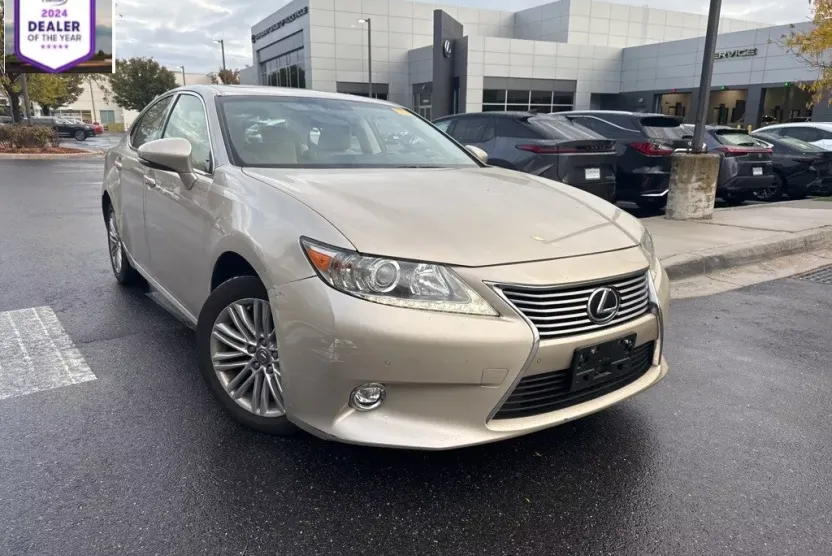 2015 Lexus ES 350 photo 1