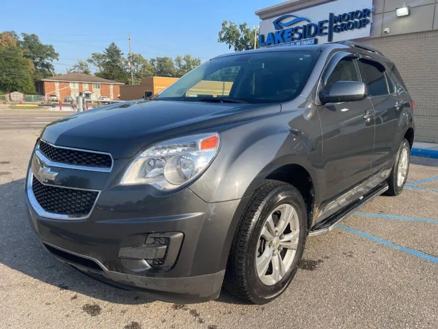 2010 Chevrolet Equinox LT photo 1
