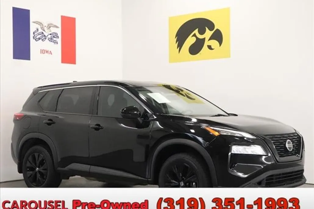 2021 Nissan Rogue SV photo 1