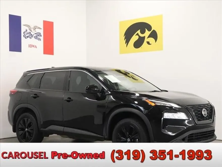 2021 Nissan Rogue SV photo 1