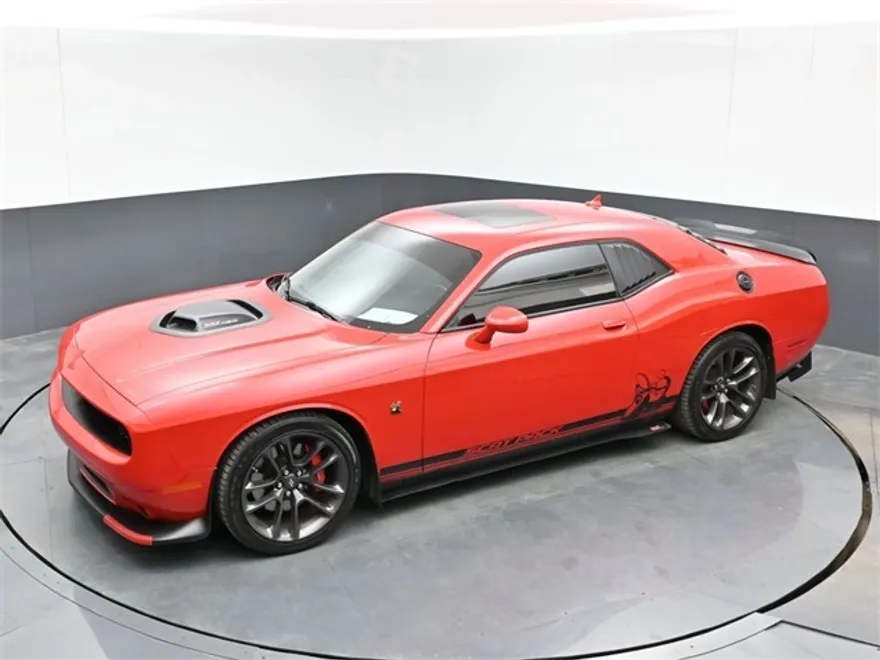 2021 Dodge Challenger R/T Scat Pack photo 1