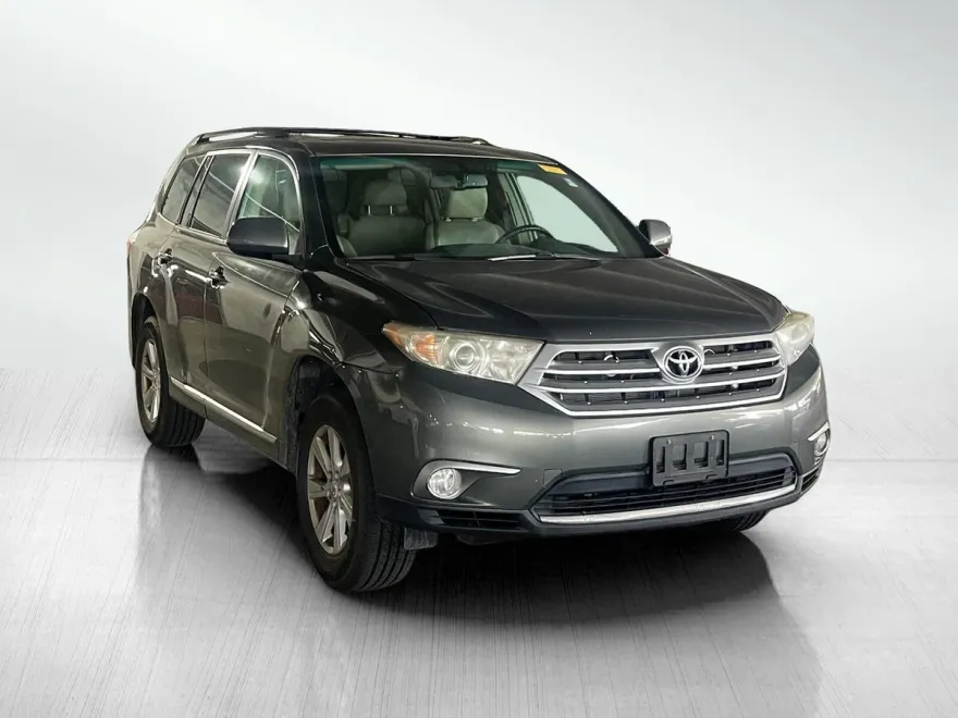 2012 Toyota Highlander SE photo 1