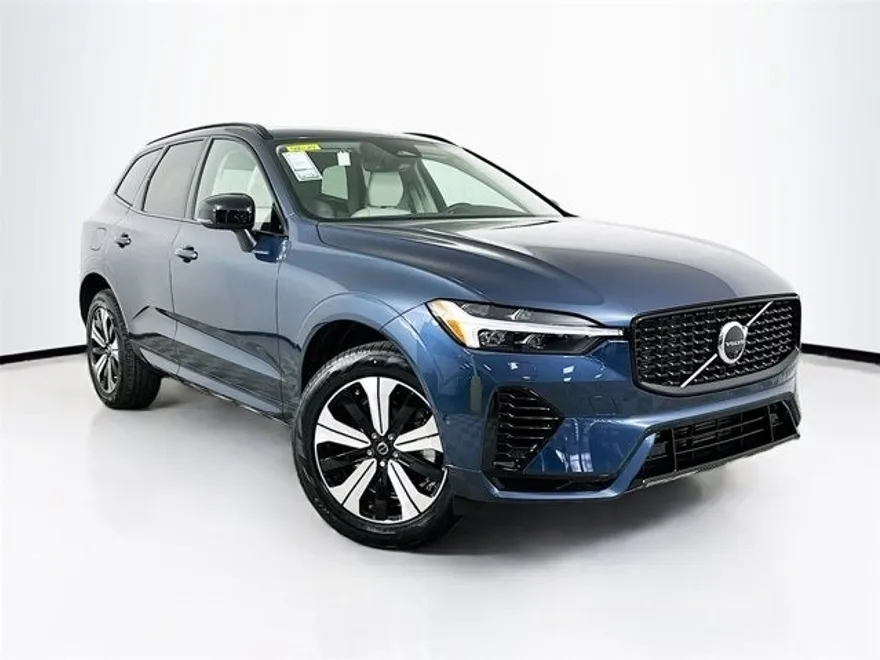 2024 Volvo XC60 Recharge Hybrid T8 Plus photo 1