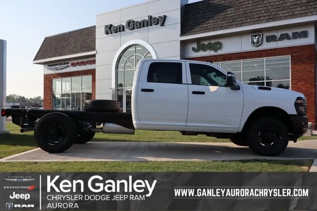2025 Ram 3500 Tradesman photo 1