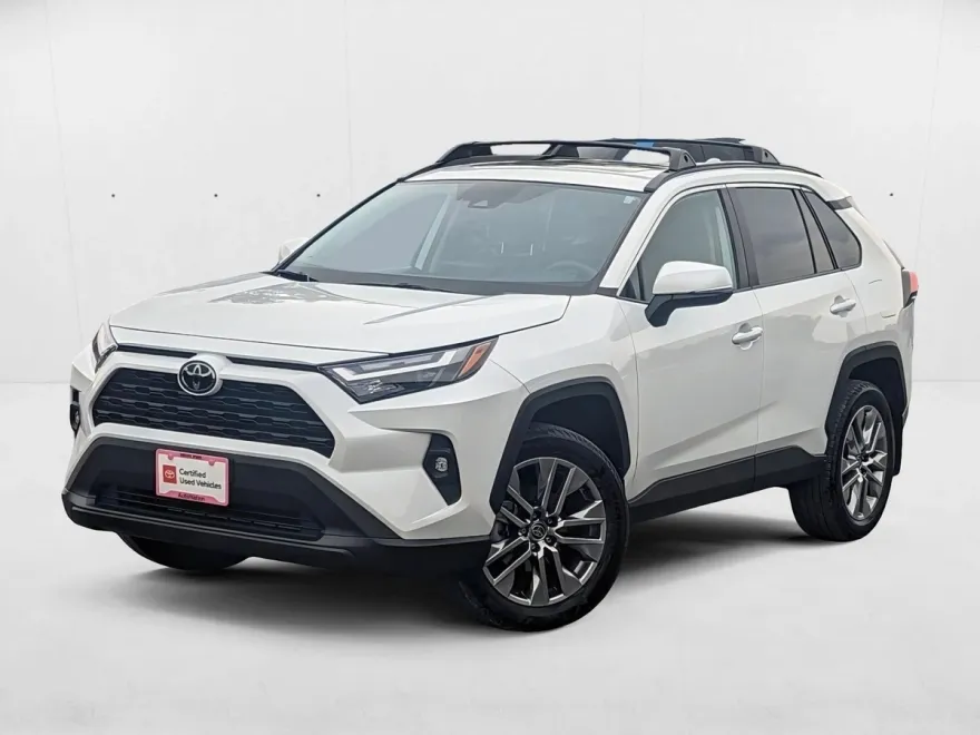 2023 Toyota RAV4 XLE Premium photo 1