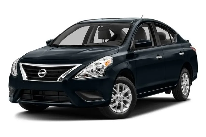 2016 Nissan Versa S photo 1
