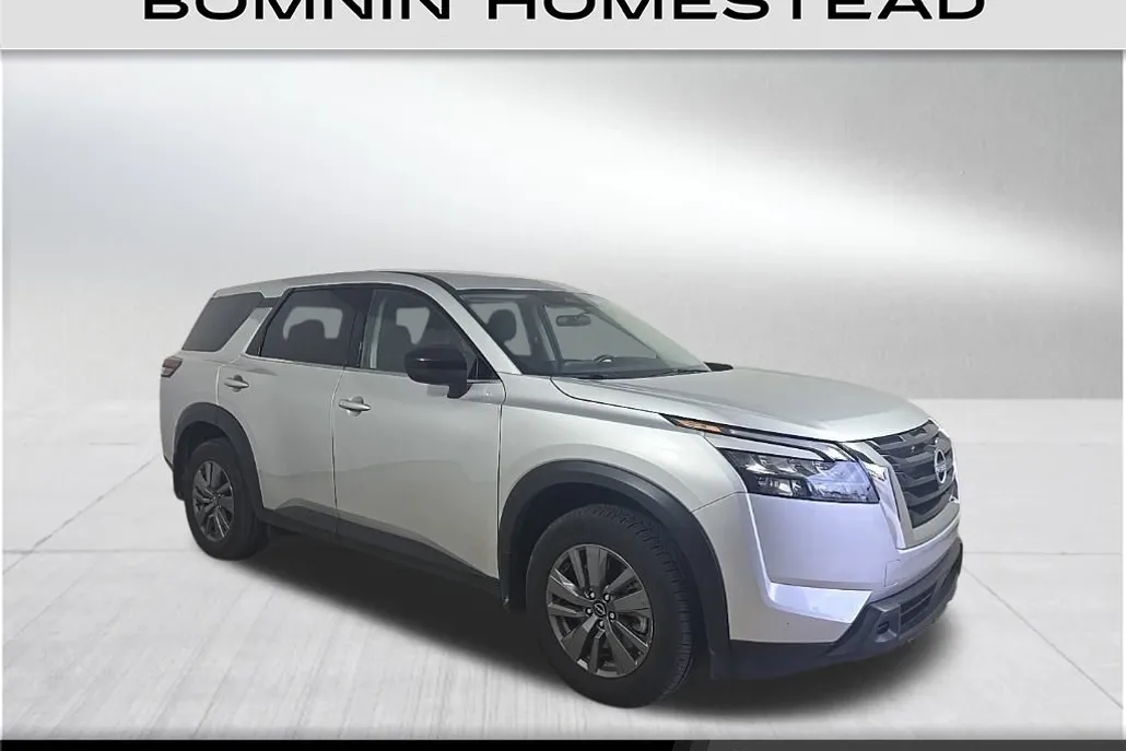 2025 Nissan Pathfinder S photo 1