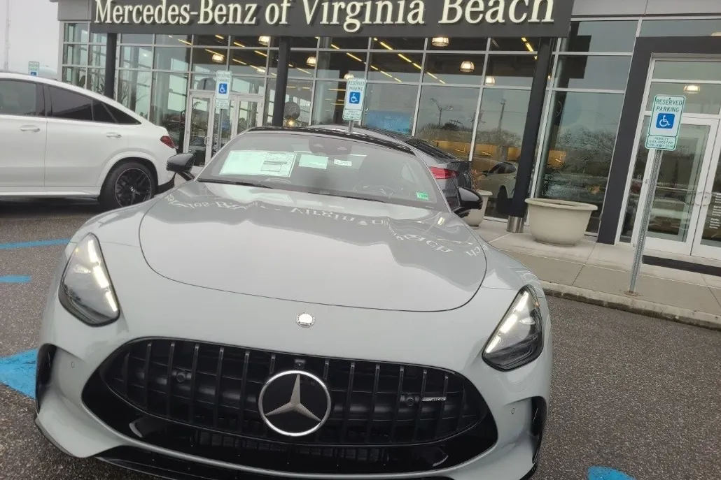 2025 Mercedes Benz AMG GT photo 1