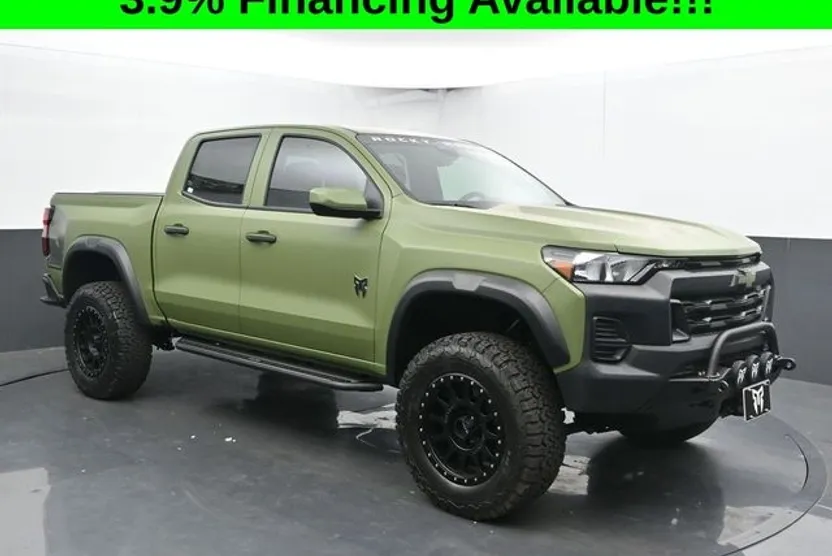 2025 Chevrolet Colorado Trail Boss photo 1